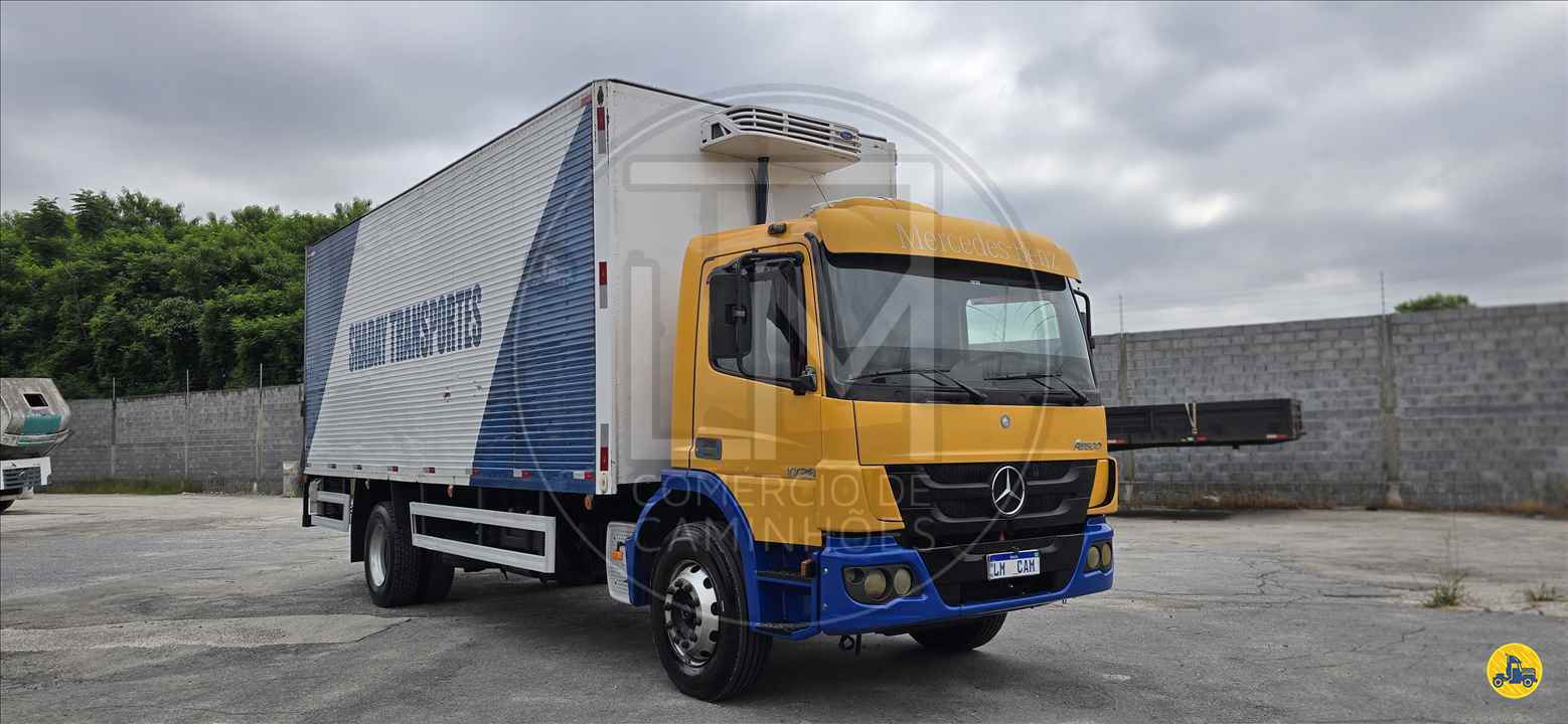 CAMINHAO MERCEDES-BENZ MB 1726 Baú Térmico Toco 4x2 LM Caminhões CAJAMAR SÃO PAULO SP