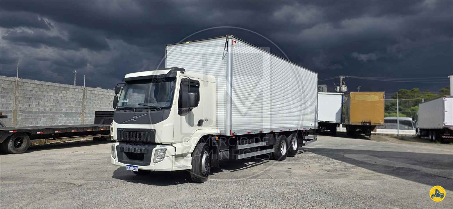 CAMINHAO VOLVO VOLVO VM 270 Baú Furgão Truck 6x2 LM Caminhões CAJAMAR SÃO PAULO SP