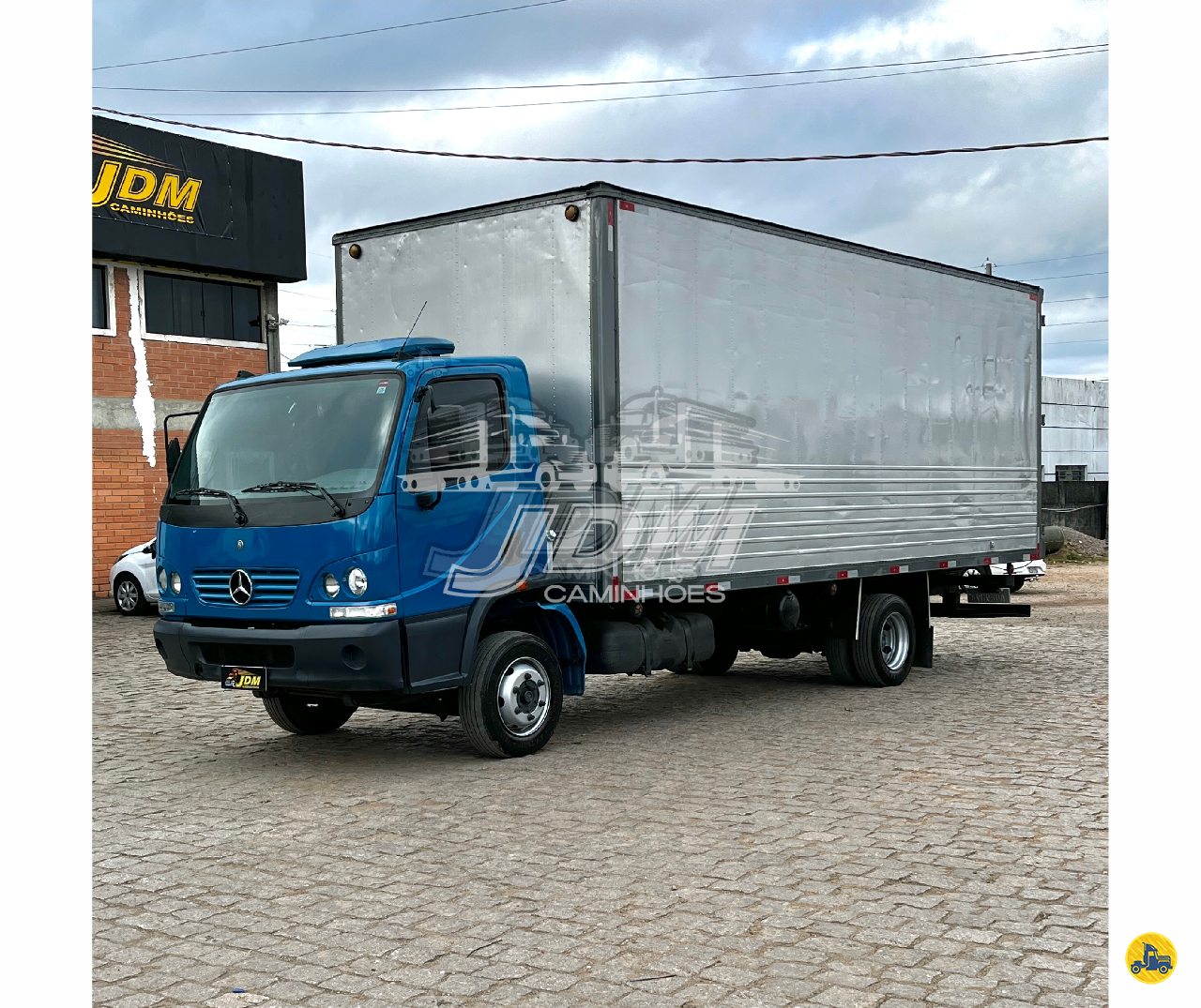 MB 915 de JDM Caminhões