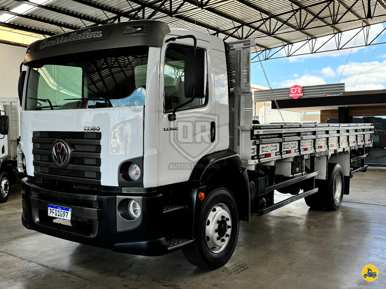 CAMINHAO VOLKSWAGEN VW 13180 Grade Baixa Toco 4x2 OR Autos e Trucks PICOS PIAUÍ PI