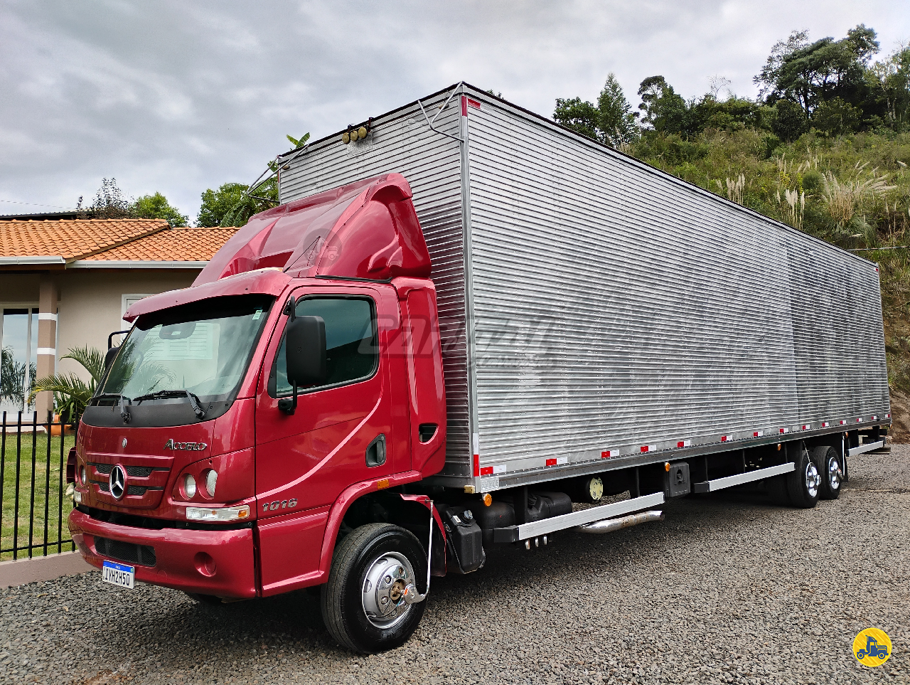 CAMINHAO MERCEDES-BENZ MB 1016 Baú Furgão Truck 6x2 Capital Caminhões e Carrocerias CONCORDIA SANTA CATARINA SC
