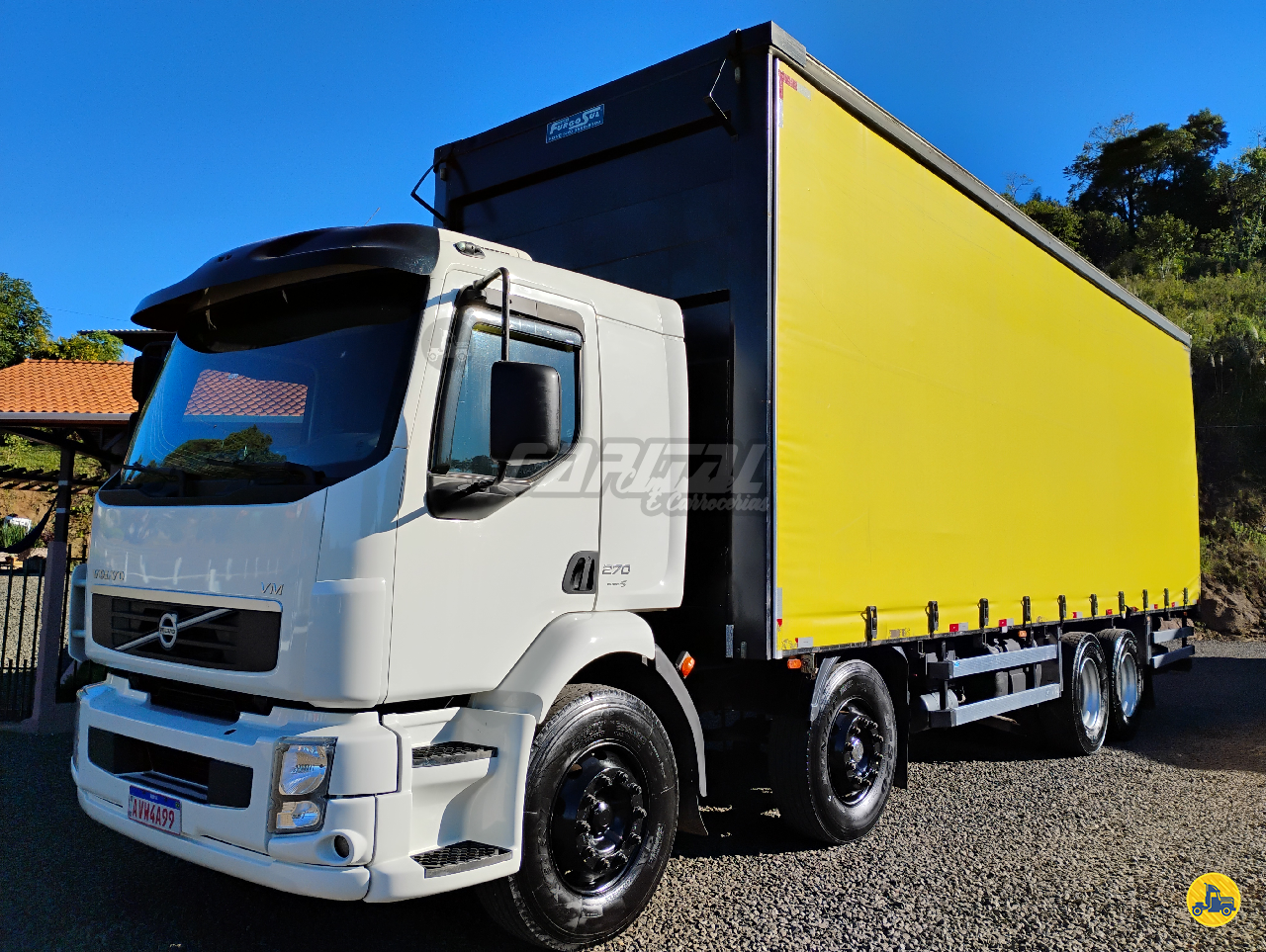 CAMINHAO VOLVO VOLVO VM 270 Baú Sider BiTruck 8x2 Capital Caminhões e Carrocerias CONCORDIA SANTA CATARINA SC