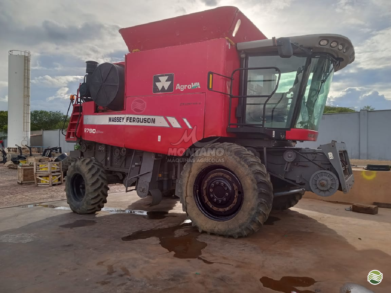 COLHEITADEIRA MASSEY FERGUSON MF 9790 Montano Máquinas Agrícolas LAGOA VERMELHA RIO GRANDE DO SUL RS