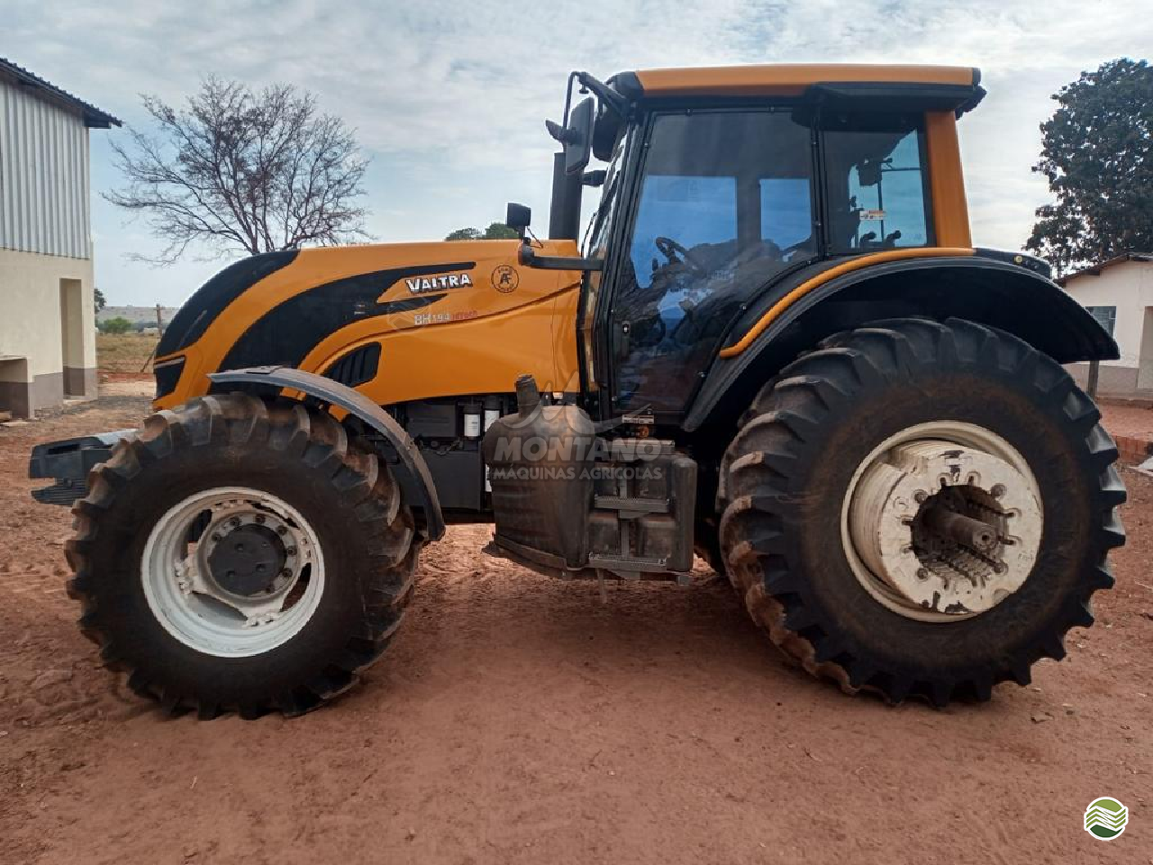 TRATOR VALTRA VALTRA 194 HiTech Montano Máquinas Agrícolas LAGOA VERMELHA RIO GRANDE DO SUL RS