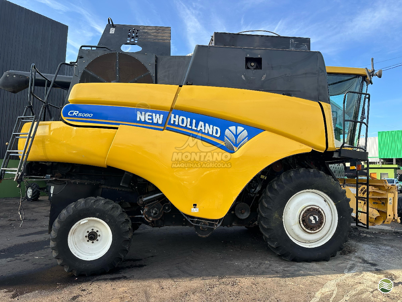 COLHEITADEIRA NEW HOLLAND CR 8090 Montano Máquinas Agrícolas LAGOA VERMELHA RIO GRANDE DO SUL RS