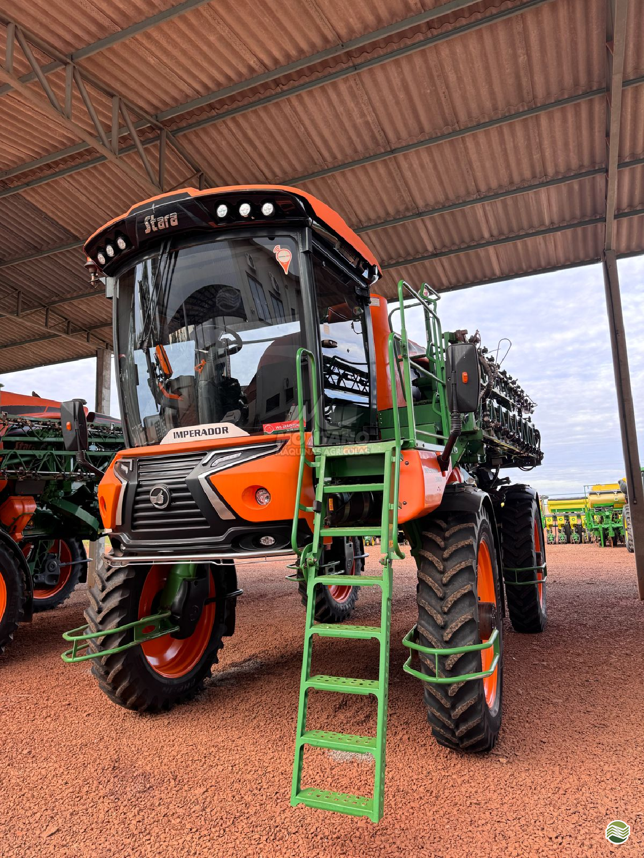 PULVERIZADOR STARA IMPERADOR 3000 Montano Máquinas Agrícolas LAGOA VERMELHA RIO GRANDE DO SUL RS