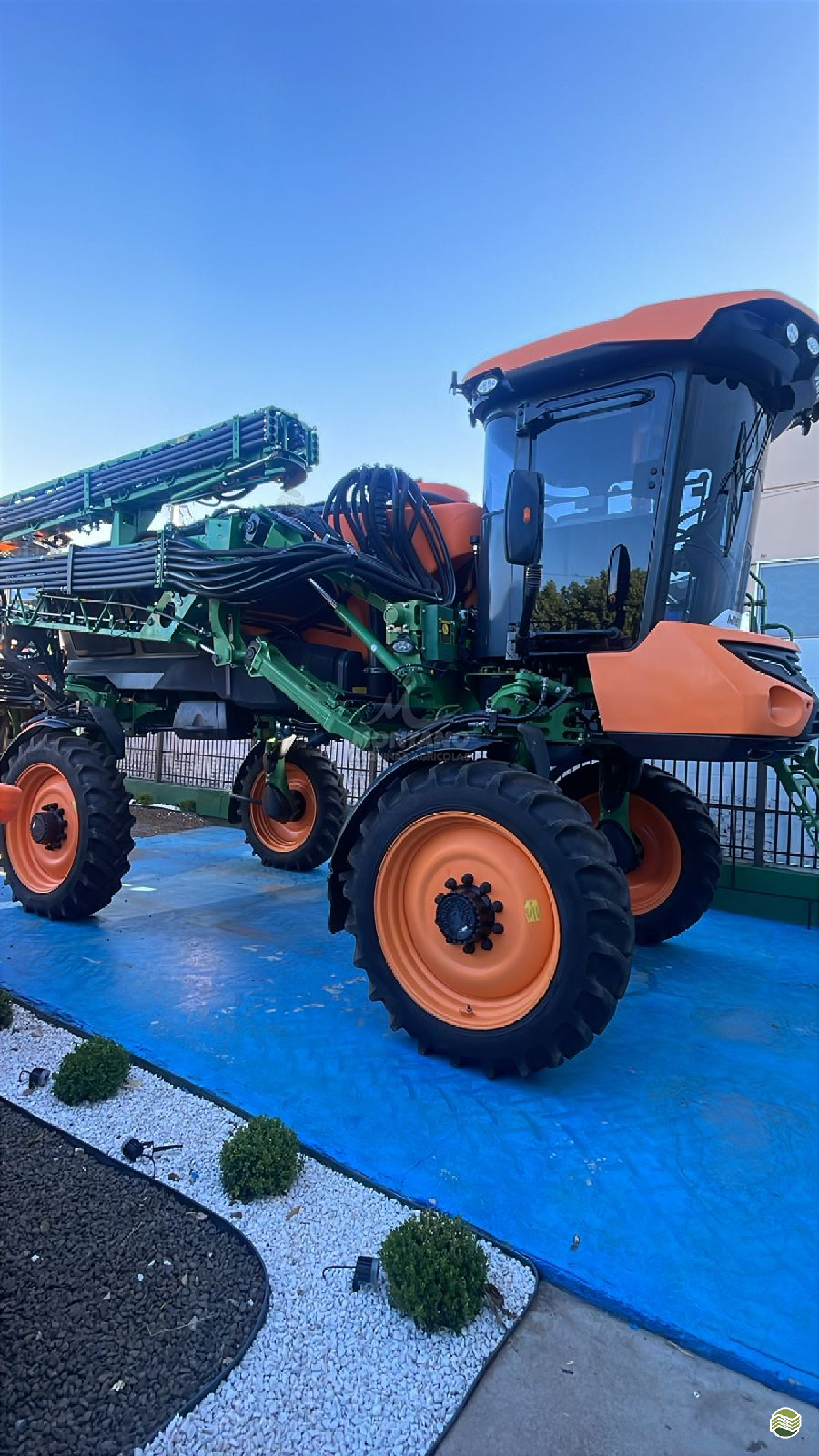 PULVERIZADOR STARA IMPERADOR 2000 Tração 4x4 Montano Máquinas Agrícolas LAGOA VERMELHA RIO GRANDE DO SUL RS