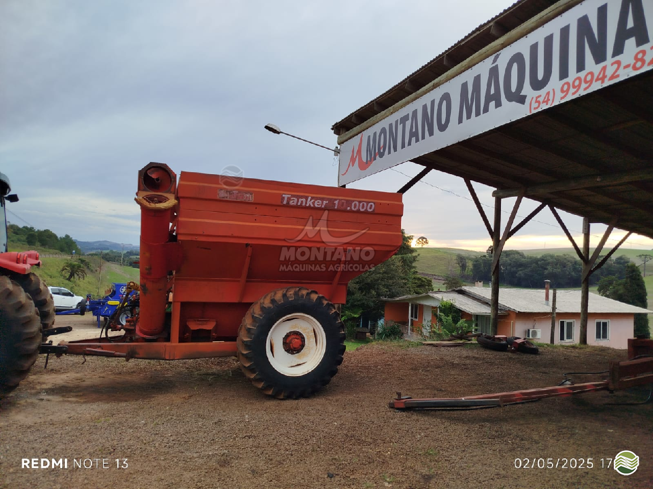 IMPLEMENTOS AGRICOLAS CARRETA BAZUKA GRANELEIRA 10000 Montano Máquinas Agrícolas LAGOA VERMELHA RIO GRANDE DO SUL RS
