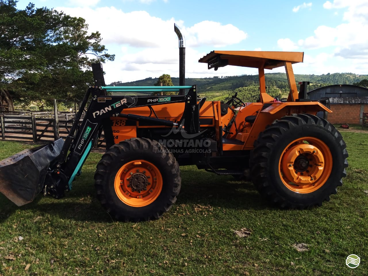 TRATOR VALMET VALMET 138 Tração 4x4 Montano Máquinas Agrícolas LAGOA VERMELHA RIO GRANDE DO SUL RS