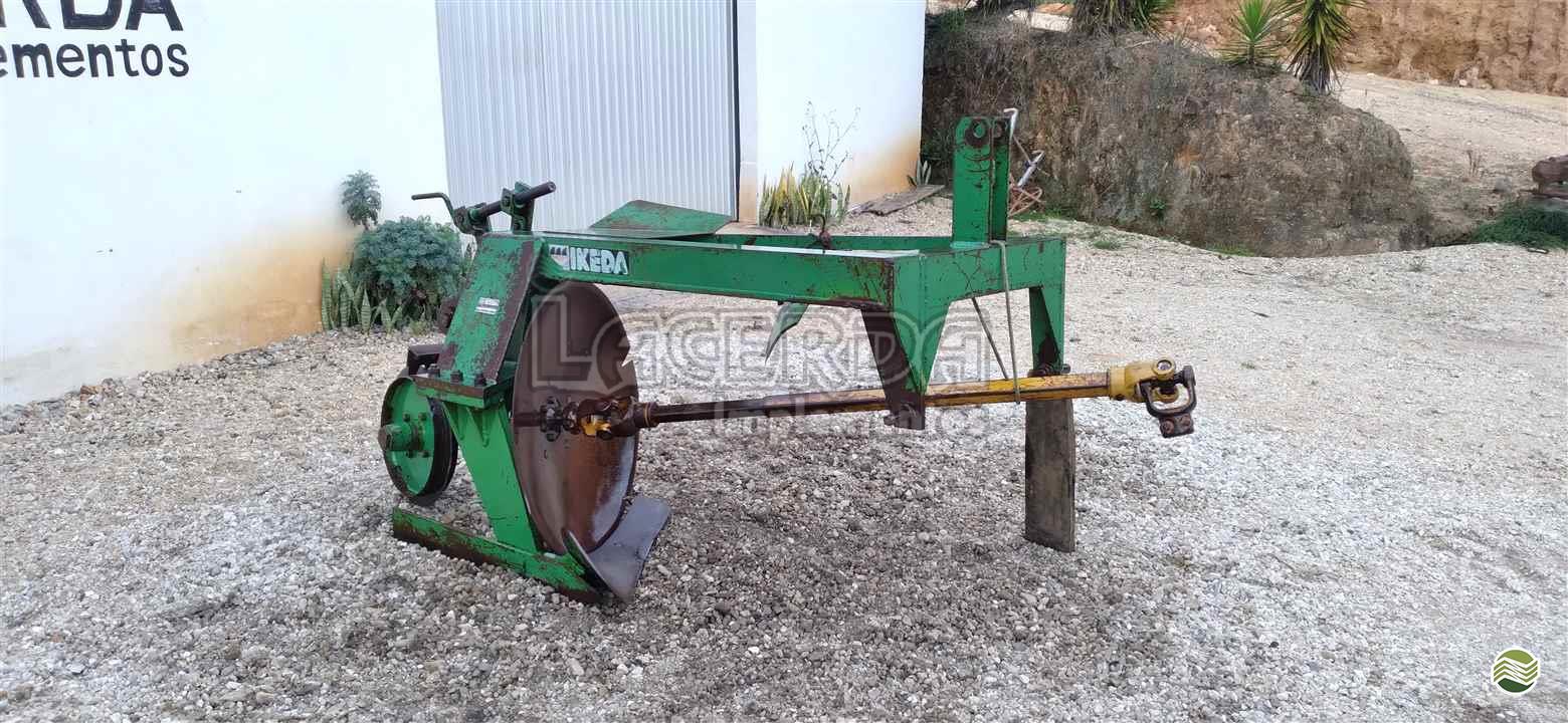 IMPLEMENTOS AGRICOLAS COLHEDORAS ARRANCADEIRA DE BATATA Lacerda Implementos QUITANDINHA PARANÁ PR