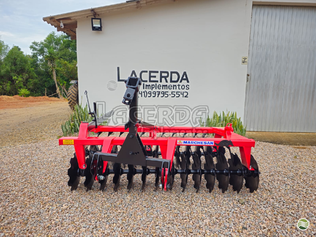 IMPLEMENTOS AGRICOLAS GRADE NIVELADORA NIVELADORA 28 DISCOS Lacerda Implementos QUITANDINHA PARANÁ PR