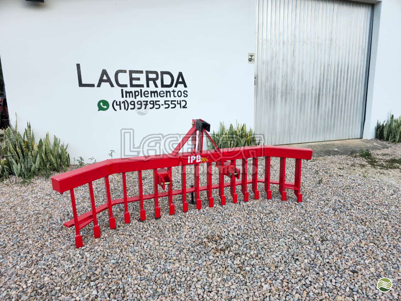 IMPLEMENTOS AGRICOLAS ENLEIRADOR ENLEIRADOR DE PEDRAS Lacerda Implementos QUITANDINHA PARANÁ PR
