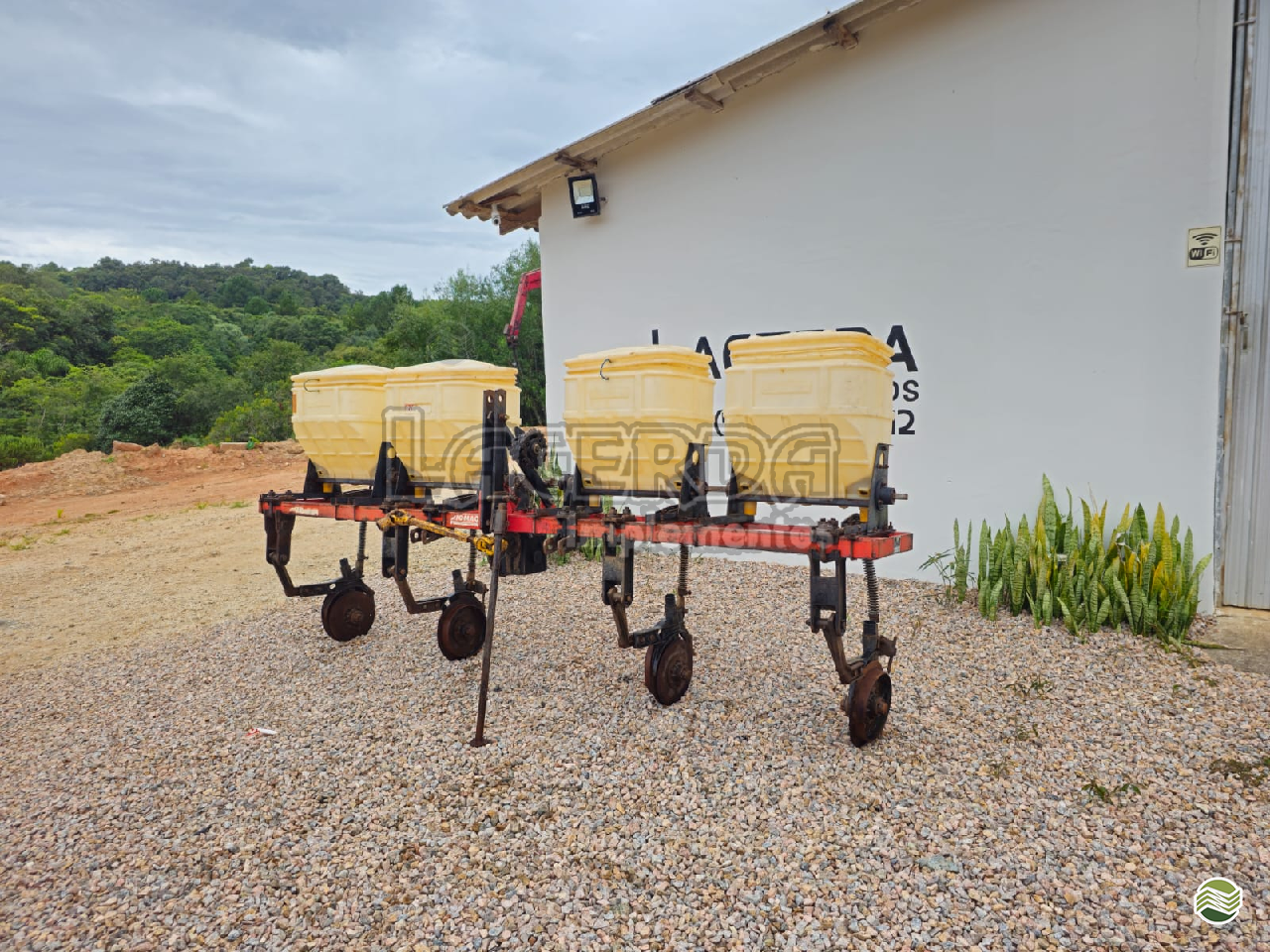 IMPLEMENTOS AGRICOLAS ADUBADOR ADUBADOR DE SOQUEIRA Lacerda Implementos QUITANDINHA PARANÁ PR