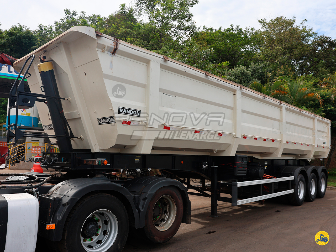 CARRETA SEMI-REBOQUE BASCULANTE Renova Lenarge SABARA MINAS GERAIS MG