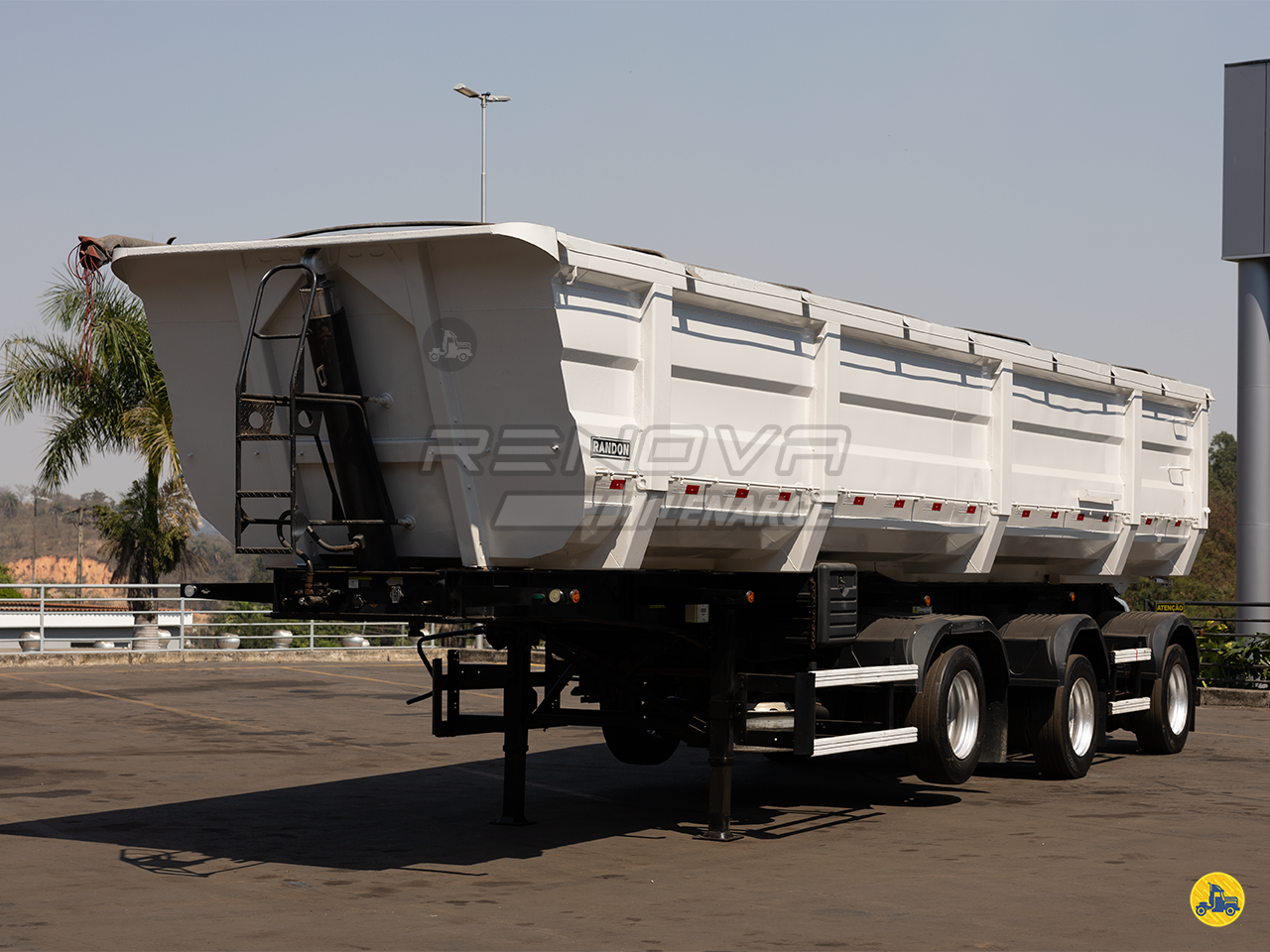 CARRETA SEMI-REBOQUE BASCULANTE Renova Lenarge SABARA MINAS GERAIS MG