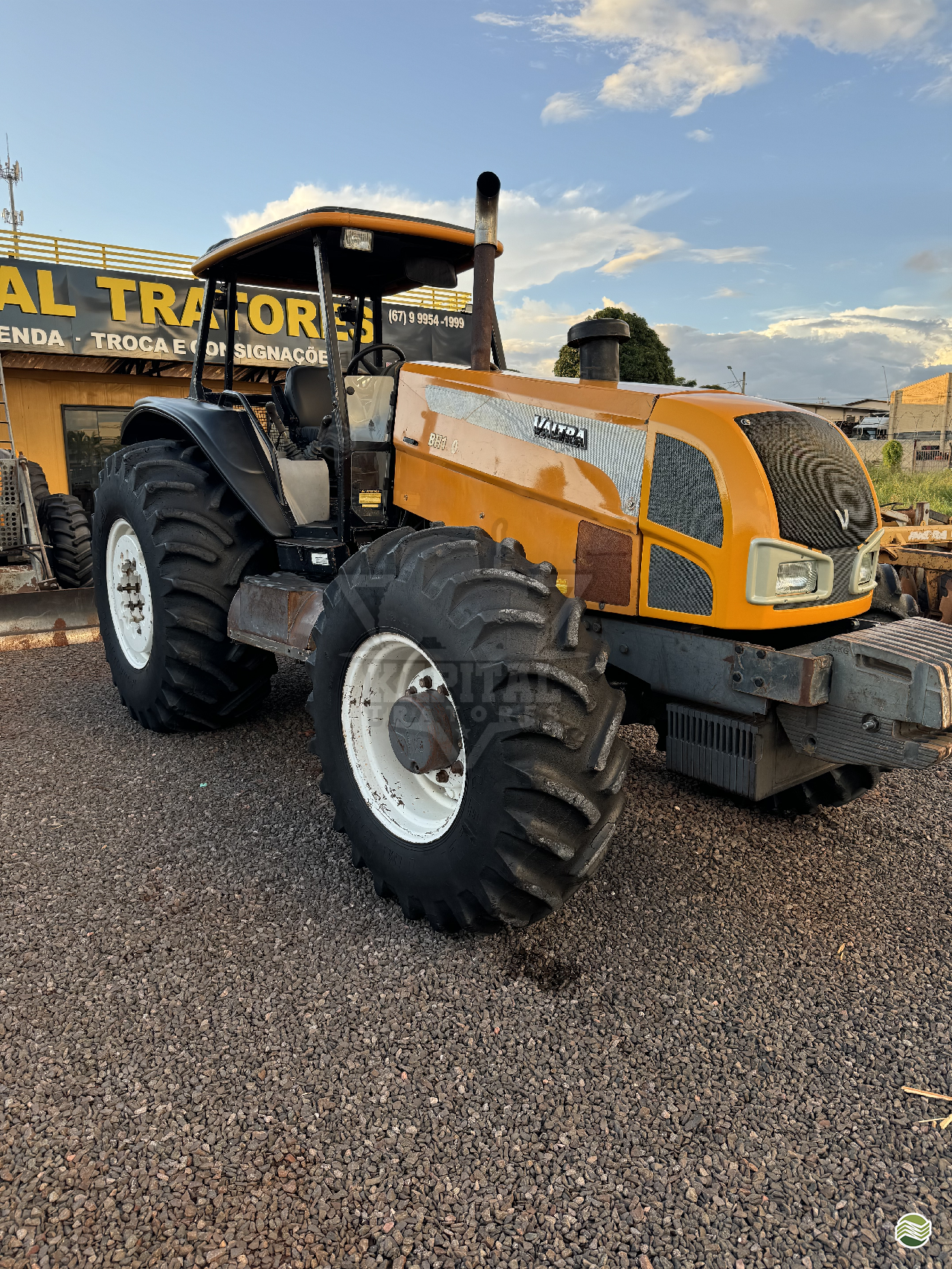 TRATOR VALTRA VALTRA BH 180 Tração 4x4 Kapital Tratores CAMPO GRANDE MATO GROSSO DO SUL MS