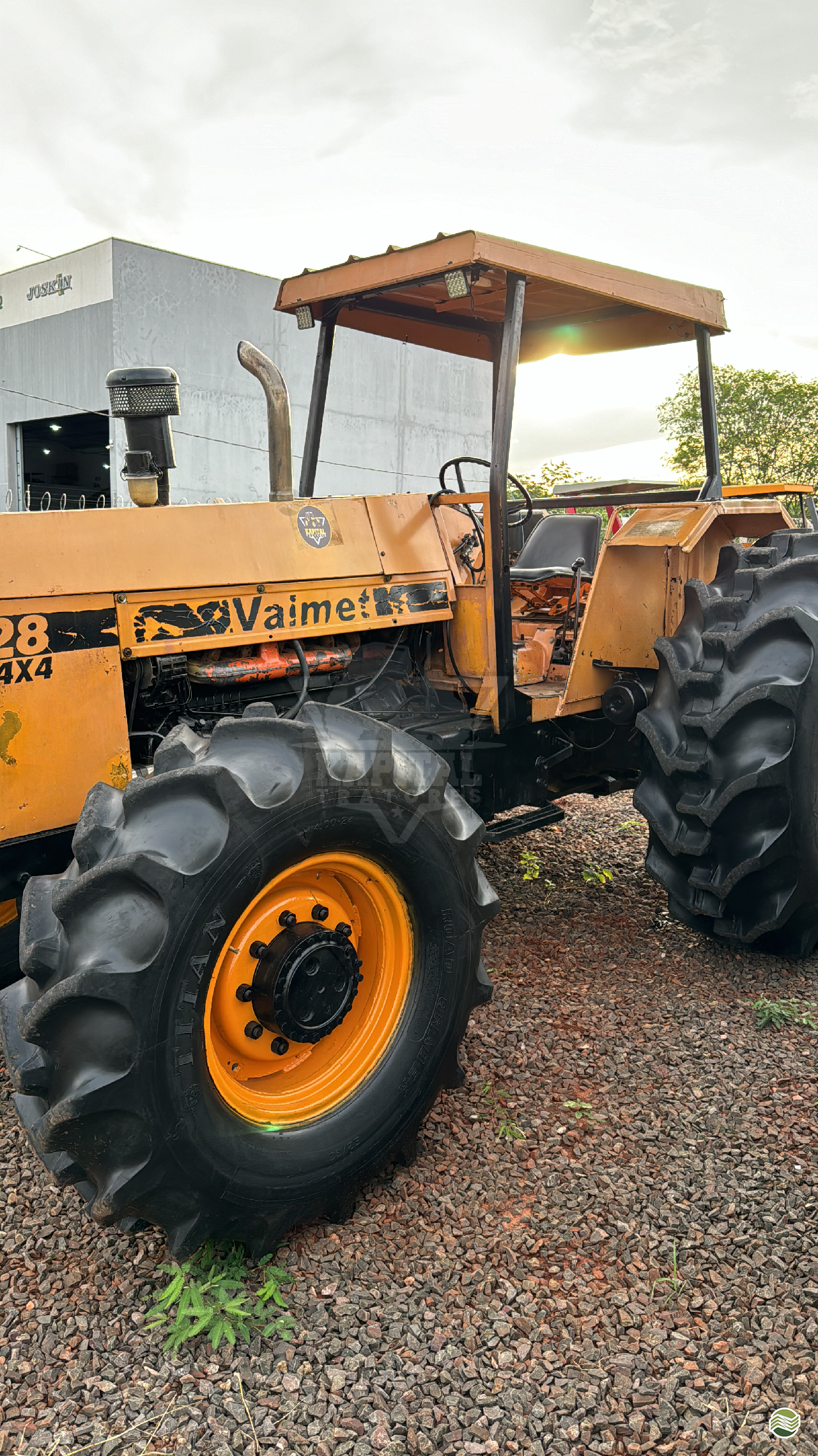 TRATOR VALMET VALMET 128 Tração 4x4 Kapital Tratores CAMPO GRANDE MATO GROSSO DO SUL MS