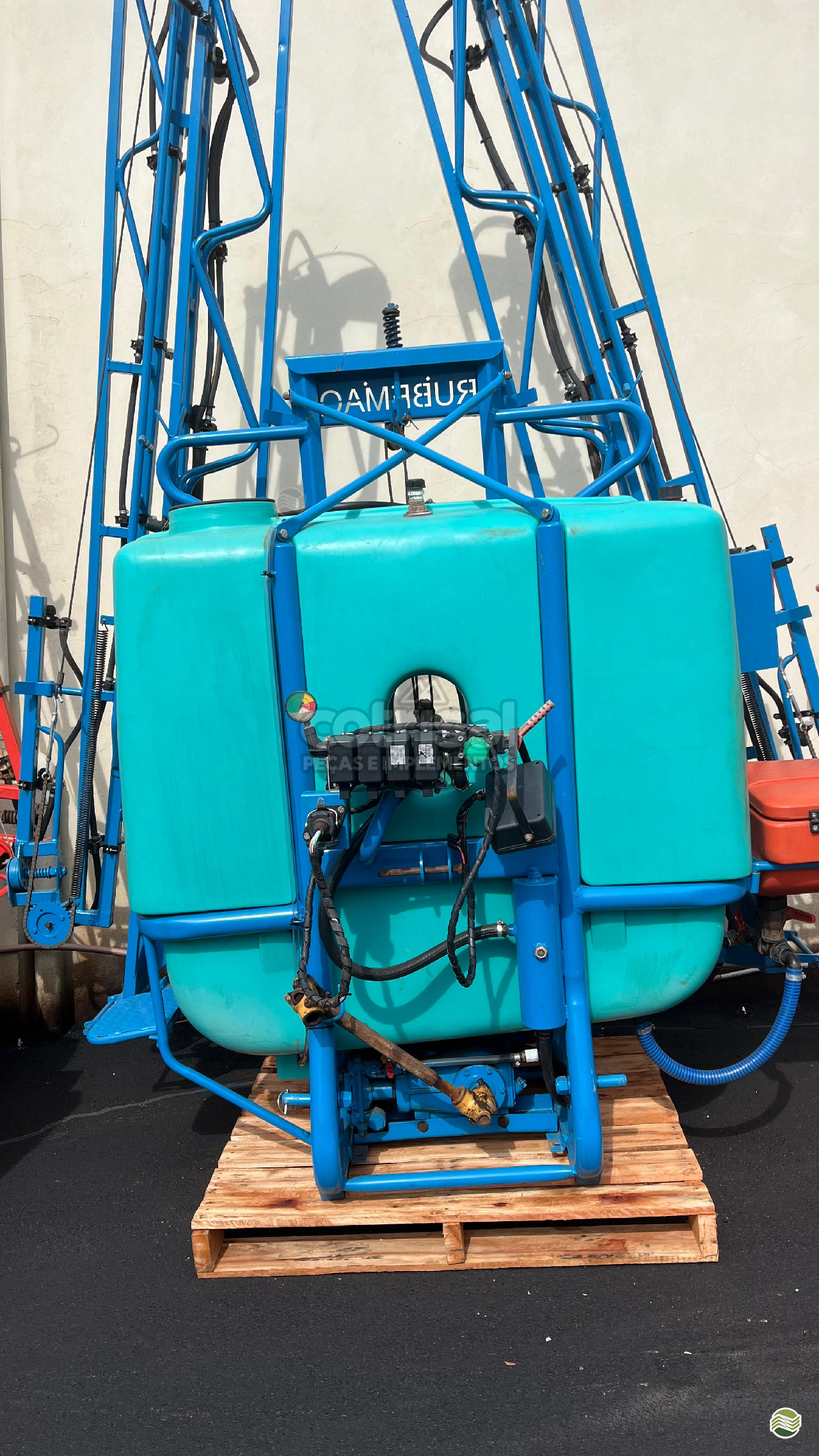 PULVERIZADOR RUBEMAQ RUBEMAQ 800 ACOPLADO Acoplado Hidráulico Cotrisal SARANDI RIO GRANDE DO SUL RS