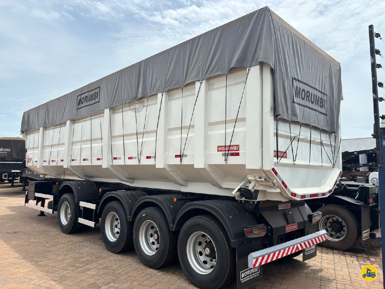CARRETA SEMI-REBOQUE BASCULANTE CMT Implementos - Truckvan CUIABA MATO GROSSO MT