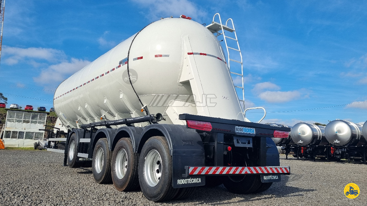 CARRETA SEMI-REBOQUE SILO AJC Implementos Rodoviários CAXIAS DO SUL RIO GRANDE DO SUL RS