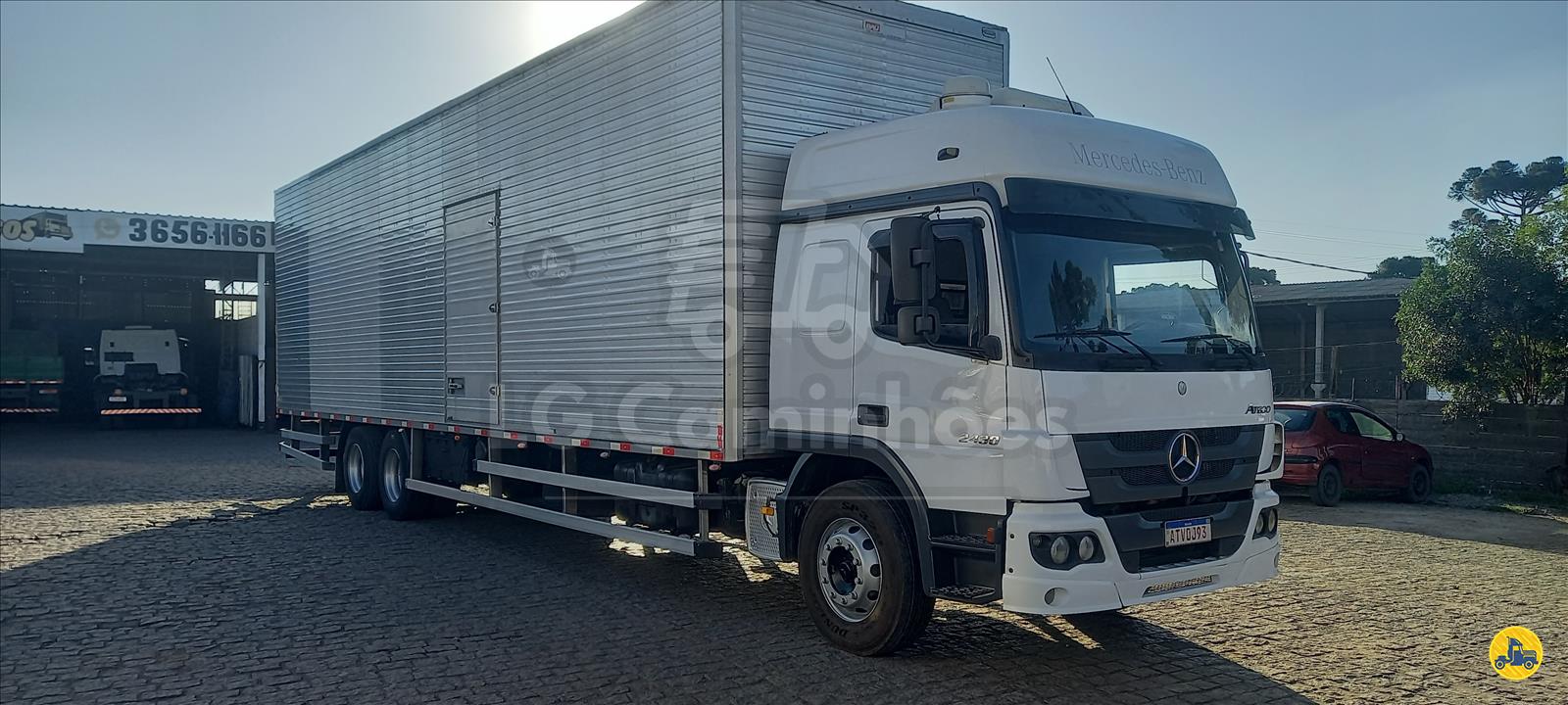 CAMINHAO MERCEDES-BENZ MB 2430 Baú Furgão Truck 6x2 LG Caminhões ALMIRANTE TAMANDARE PARANÁ PR