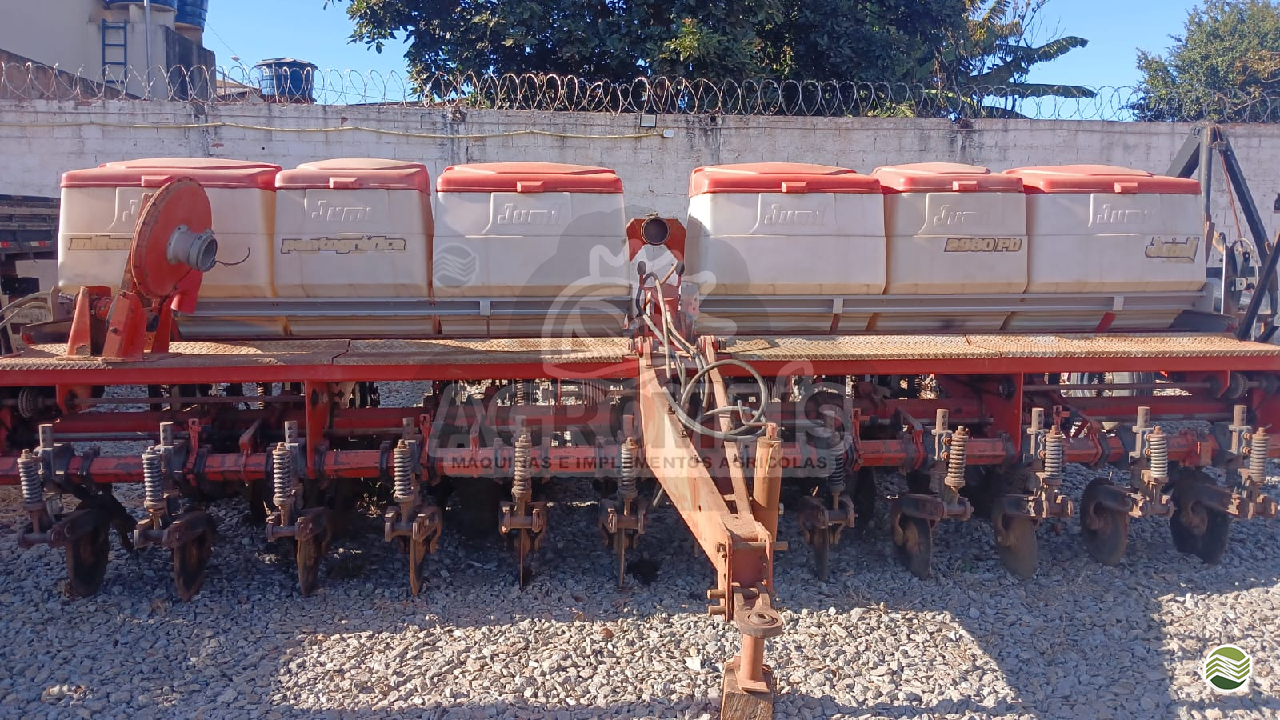 PLANTADEIRA JUMIL JM 2980 PD EXACTA Agromais Máquinas e Implementos  CRISTALINA GOIAS GO