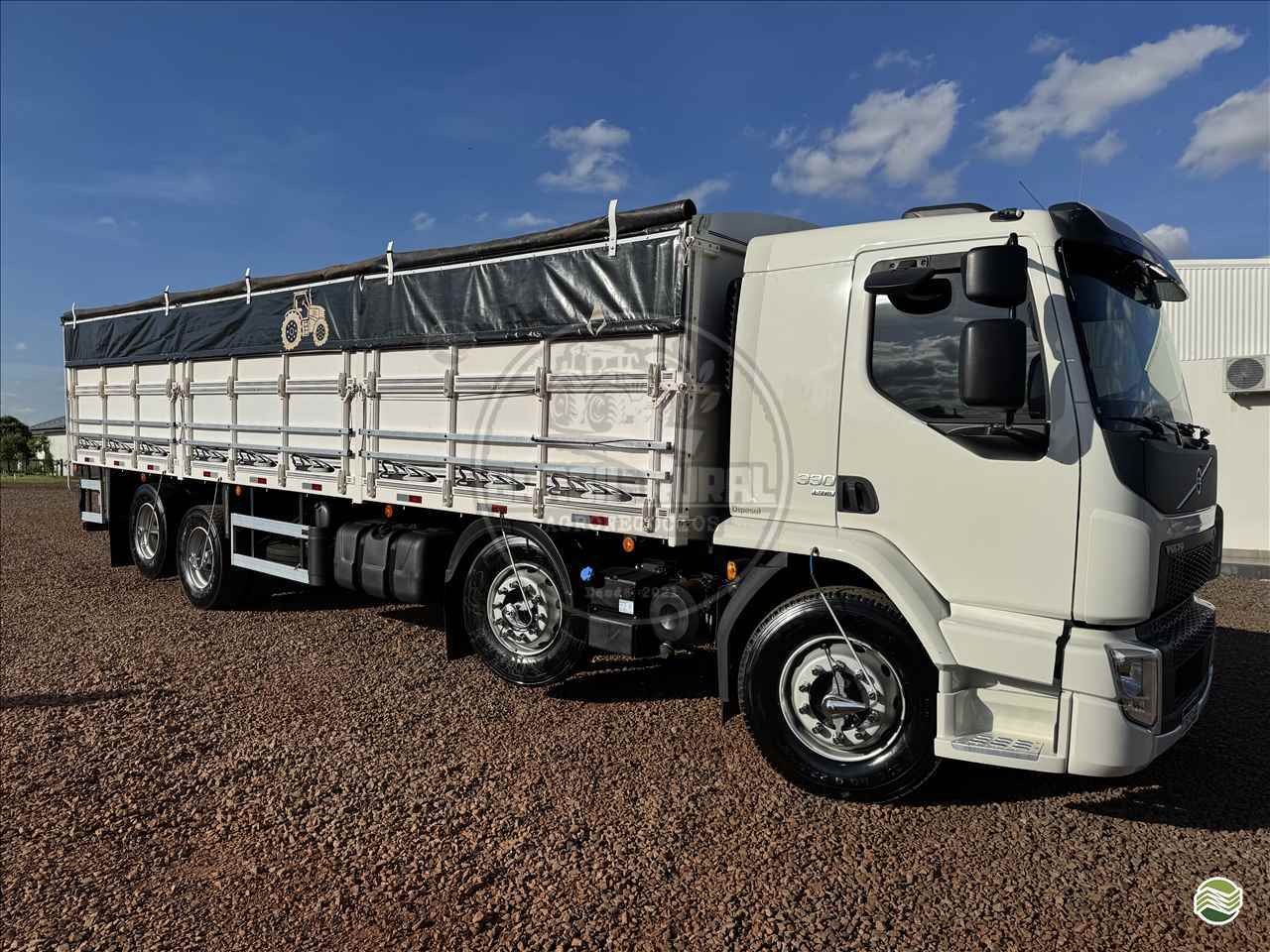 CAMINHAO VOLVO VOLVO VM 330 Graneleiro BiTruck 8x2 Brasil Rural - Agronegócios CAMPINA DA LAGOA PARANÁ PR