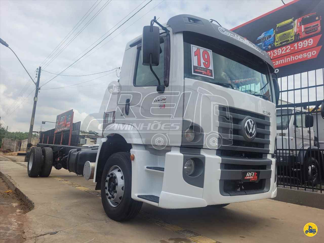 CAMINHAO VOLKSWAGEN VW 17230 Chassis Cavalo 4x2 Rei Caminhões GOIANIA GOIAS GO