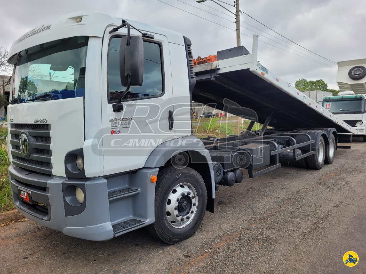 CAMINHAO VOLKSWAGEN VW 24250 Plataforma Guincho Truck 6x2 Rei Caminhões GOIANIA GOIAS GO