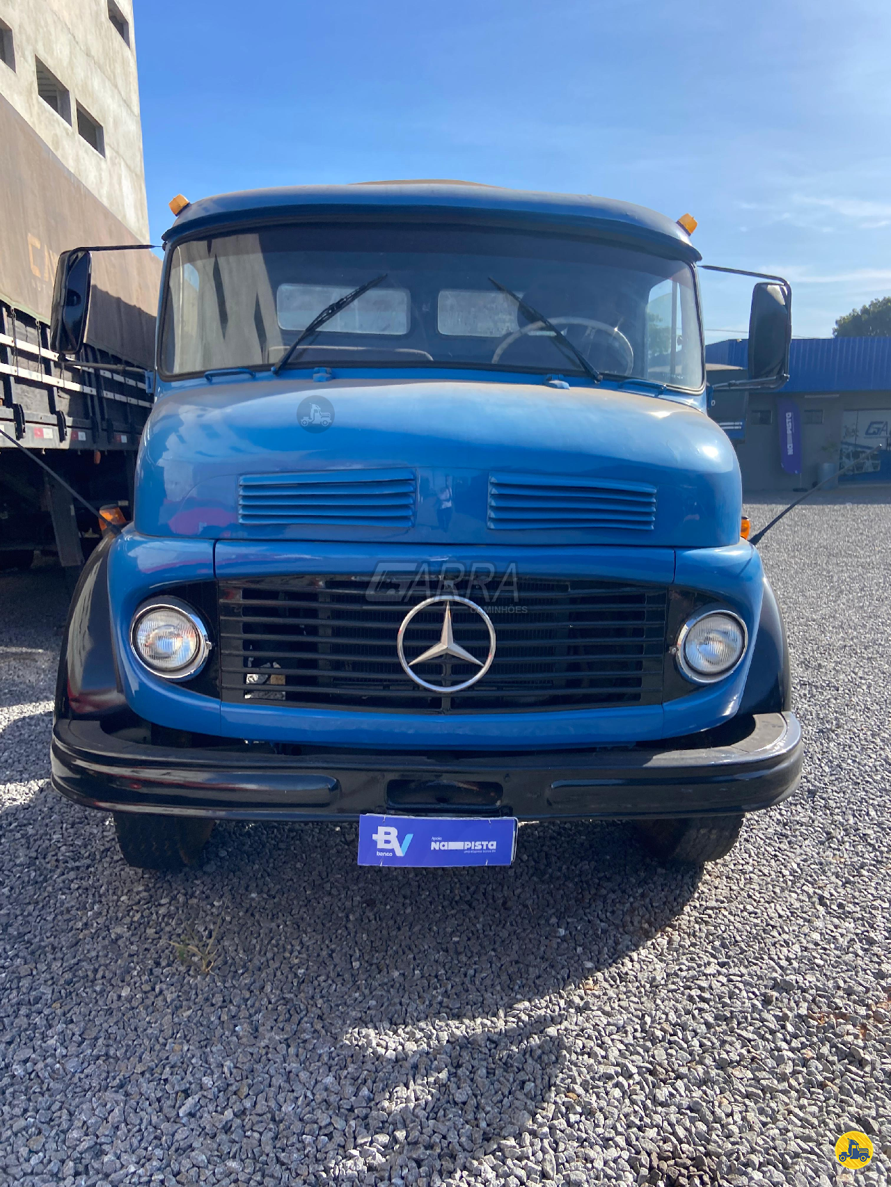 CAMINHAO MERCEDES-BENZ MB 1113 Truck 6x2 Garra Caminhões - Goiânia GOIANIA GOIAS GO