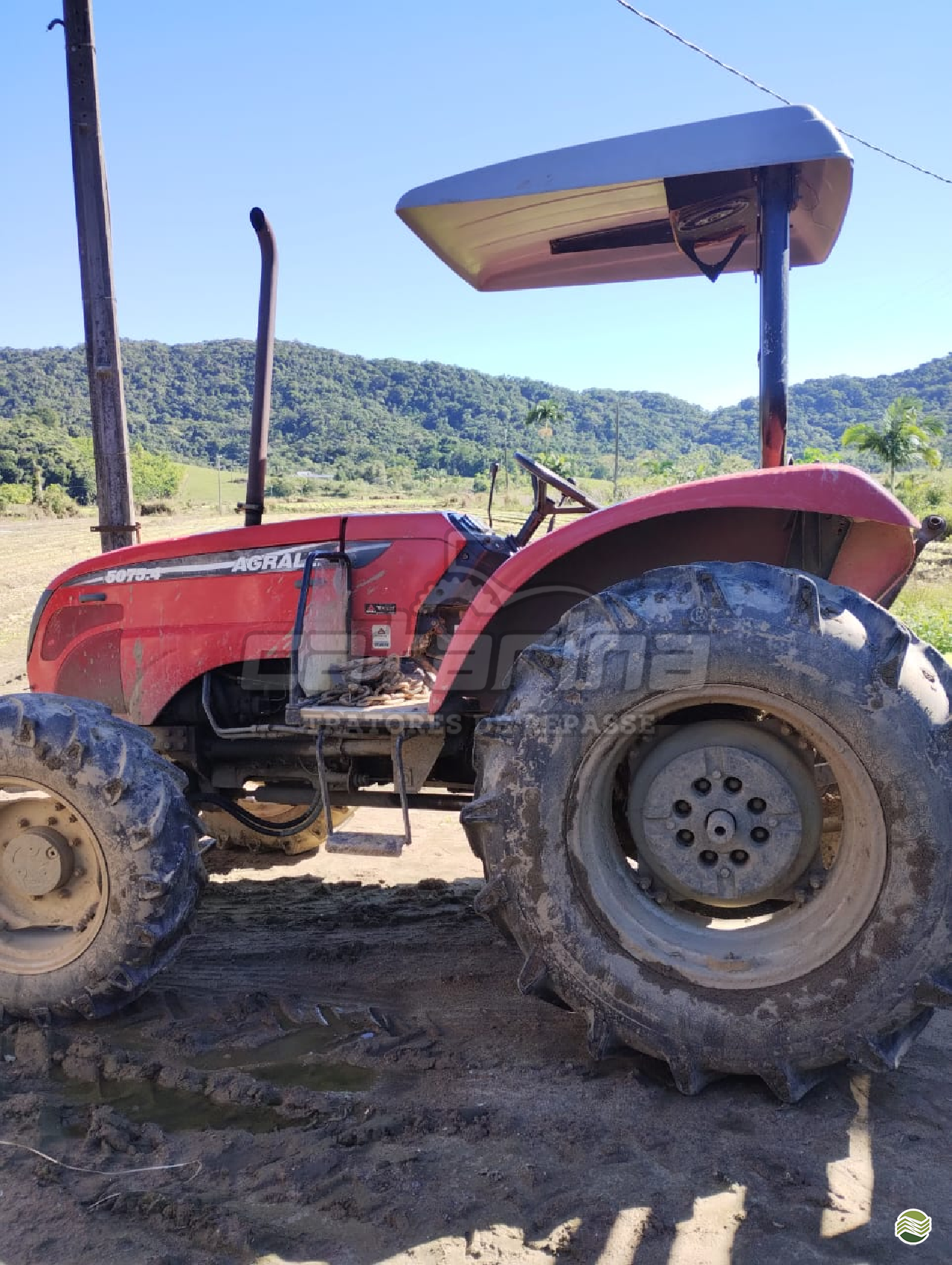 TRATOR AGRALE AGRALE 5075 Tração 4x4 Catarina Tratores de Repasse ARARANGUA SANTA CATARINA SC