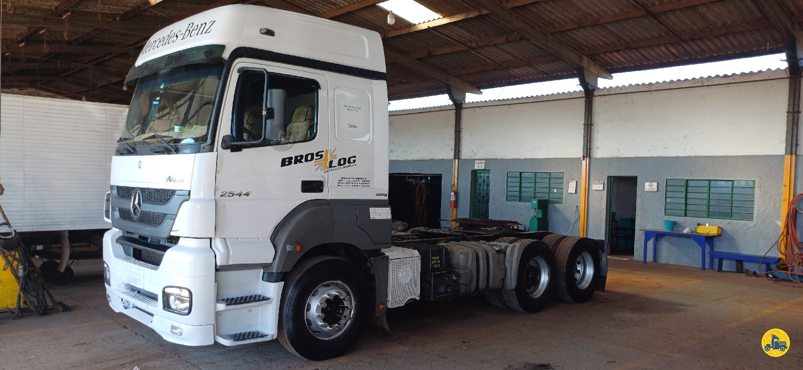 CAMINHAO MERCEDES-BENZ MB 2544 Cavalo Mecânico Cavalo 6x2 Bros Logistica GUARULHOS SÃO PAULO SP