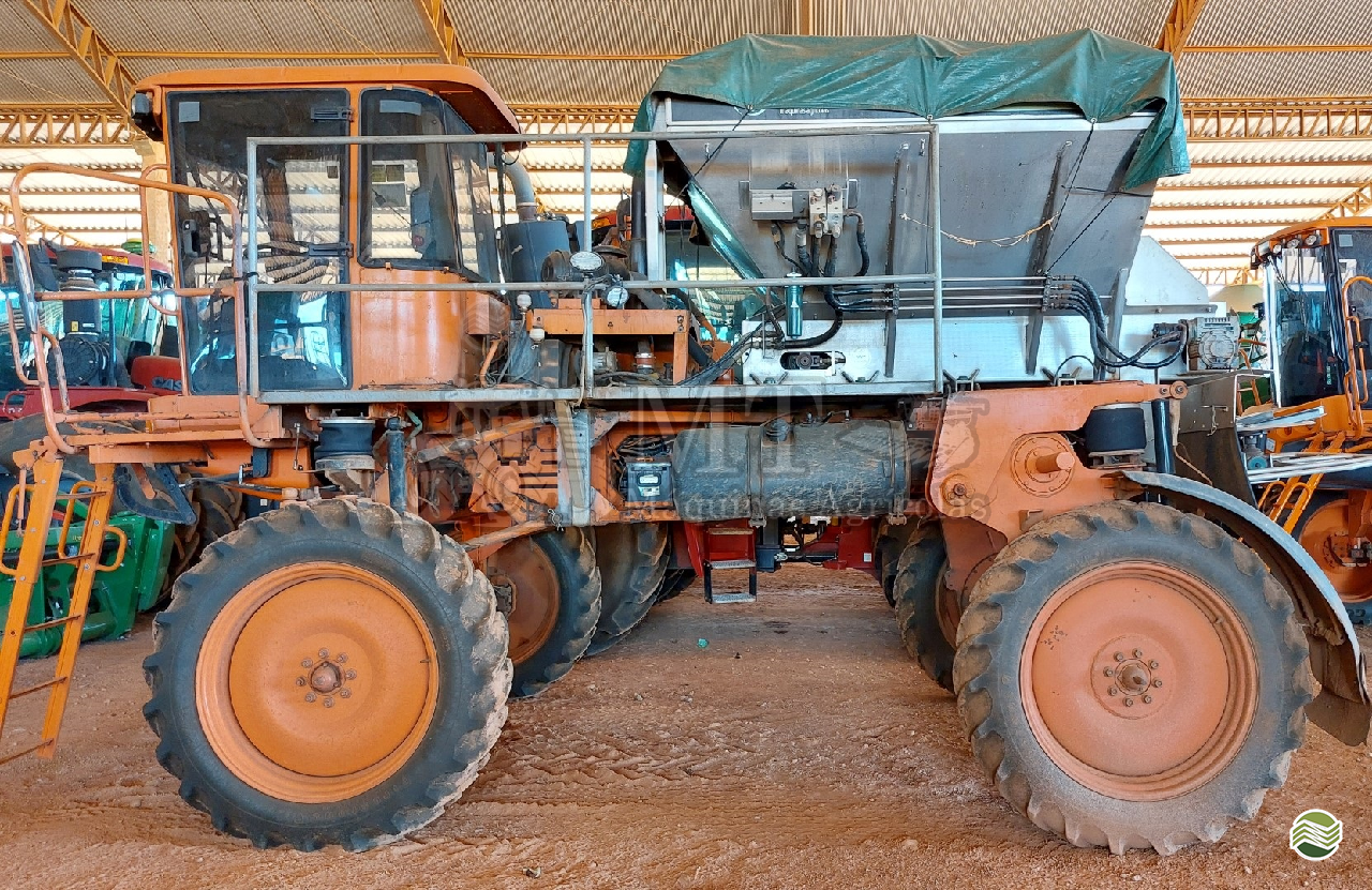 DISTRIBUIDOR AUTOPROPELIDO MP AGRO MP AGRO Z4.0 MT Máquinas Agrícolas CAMPO VERDE MATO GROSSO MT