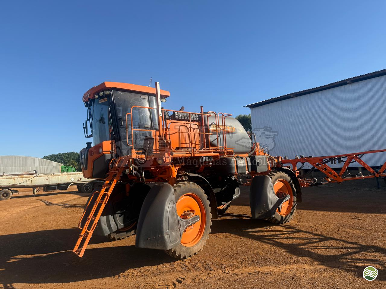 PULVERIZADOR JACTO UNIPORT 2530 Tração 4x4 MT Máquinas Agrícolas CAMPO VERDE MATO GROSSO MT