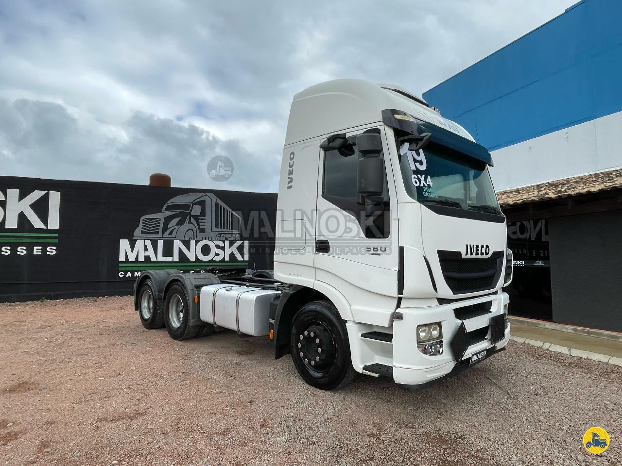 CAMINHAO IVECO HI WAY 560 Cavalo Mecânico Cavalo 6x4 Malinoski Caminhões e Repasses CURITIBA PARANÁ PR
