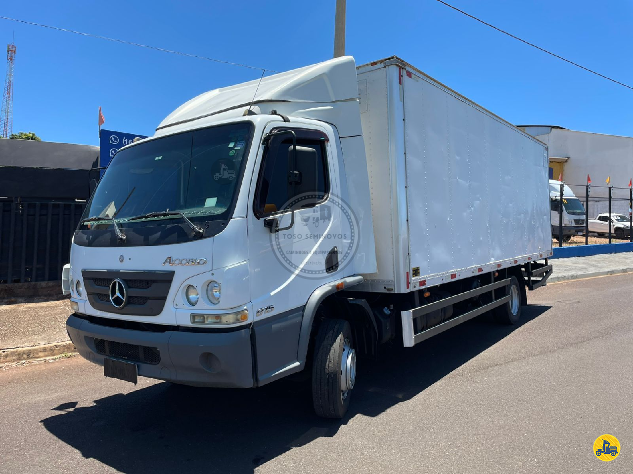 CAMINHAO MERCEDES-BENZ MB 815 Baú Furgão 3/4 4x2 Toso Caminhões ARARAQUARA SÃO PAULO SP