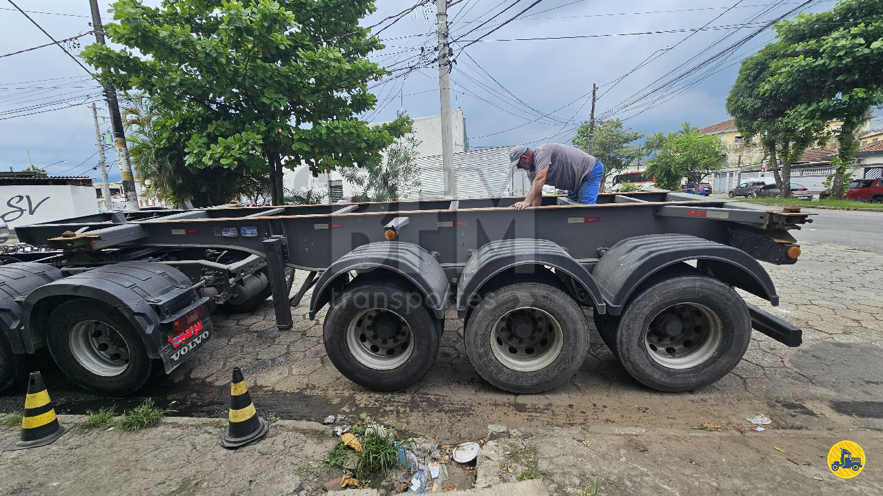 CARRETA SEMI-REBOQUE PORTA-CONTAINER BFM Transportes CAMPINAS SÃO PAULO SP