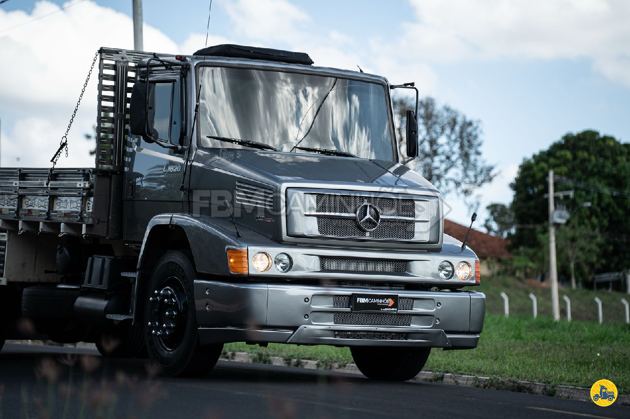 CAMINHAO MERCEDES-BENZ MB 1620 Carga Seca Truck 6x2 FBM Caminhões  MONTE ALTO SÃO PAULO SP