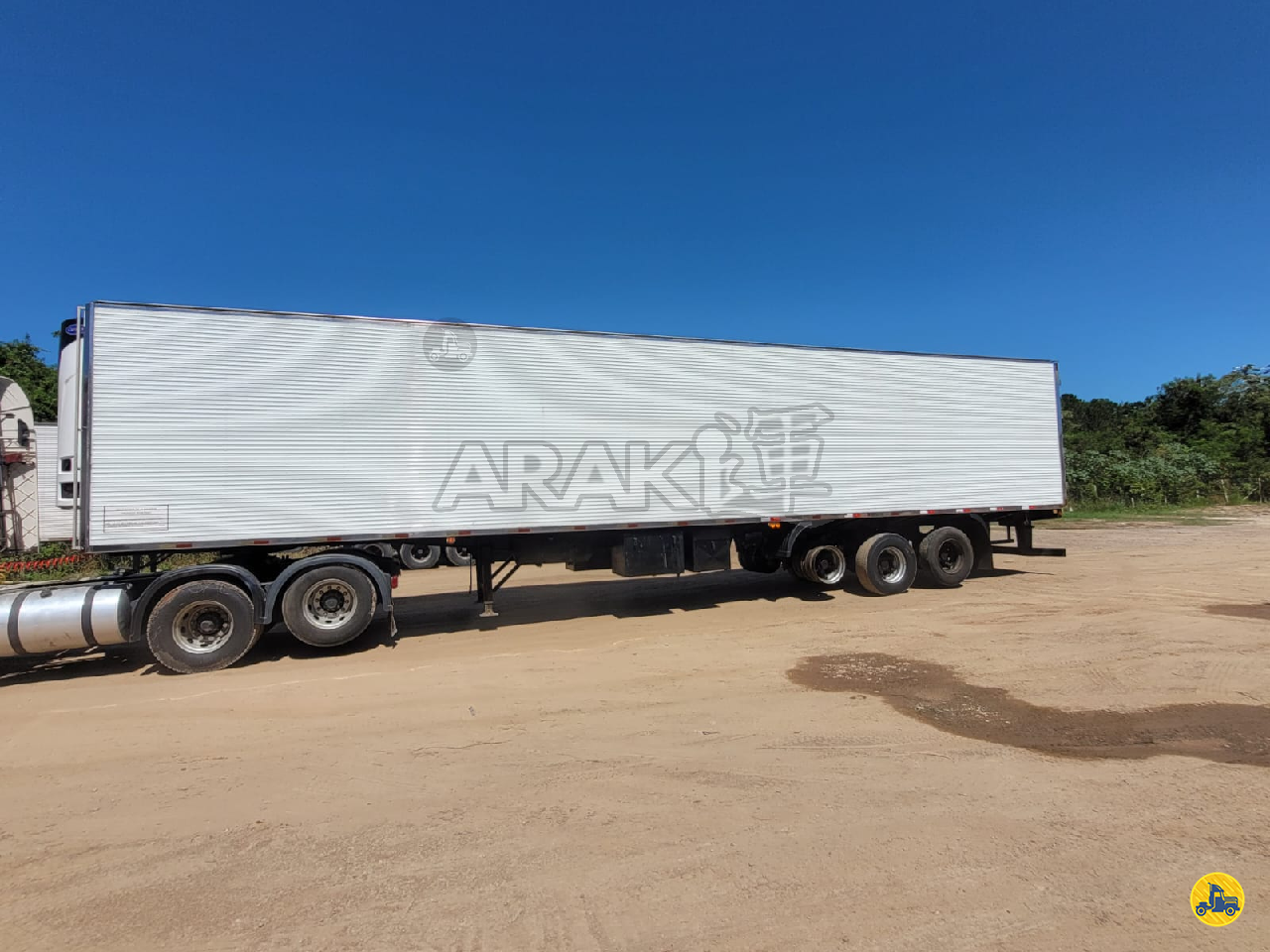 CARRETA SEMI-REBOQUE FRIGORIFICO Araki & Martins Transportes ATIBAIA SÃO PAULO SP