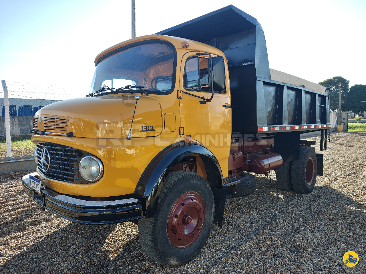 CAMINHAO MERCEDES-BENZ MB 1313 Caçamba Basculante Toco 4x2 RP Comércio de Caminhões MACATUBA SÃO PAULO SP
