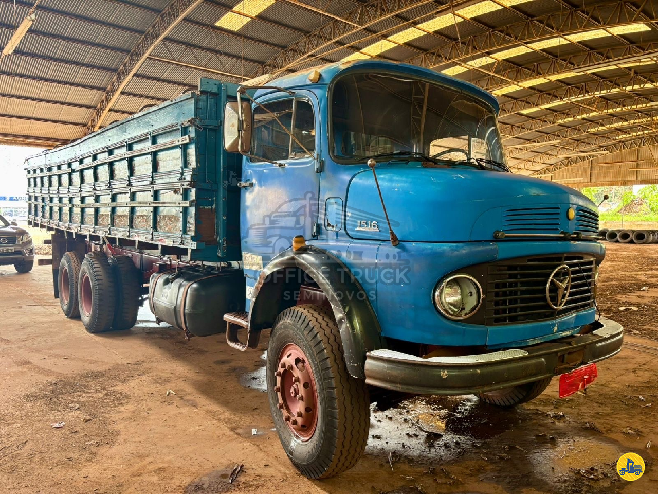 CAMINHAO MERCEDES-BENZ MB 1513 Graneleiro Truck 6x2 Office Truck ARAPONGAS PARANÁ PR
