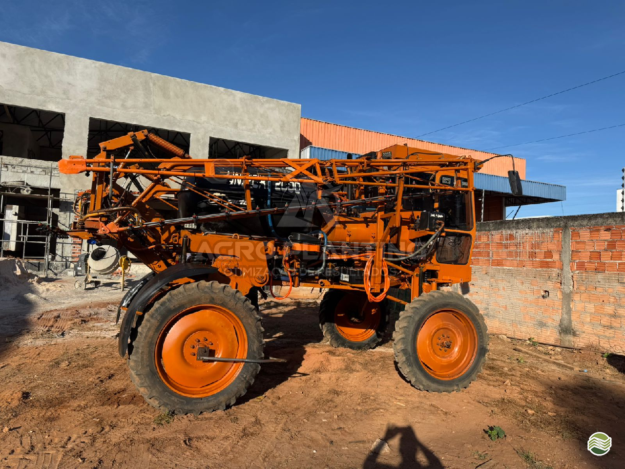 PULVERIZADOR JACTO UNIPORT 2000 Tração 4x2 Agro Planting NOVA MUTUM MATO GROSSO MT