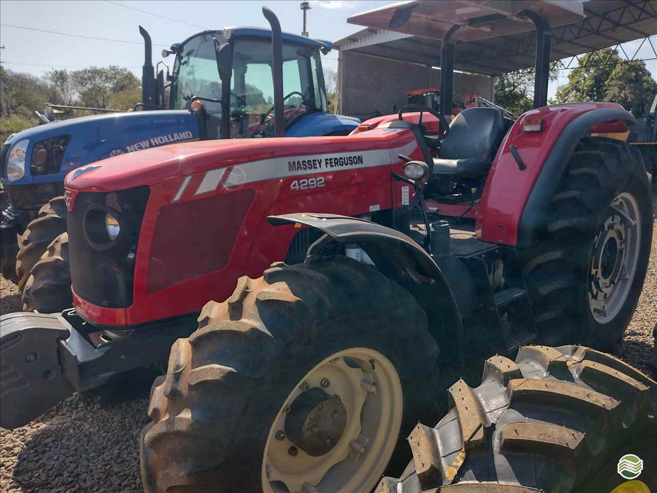 TRATOR MASSEY FERGUSON MF 4292 Tração 4x4 Maquinauto Máquinas e Peças SANTA ROSA RIO GRANDE DO SUL RS