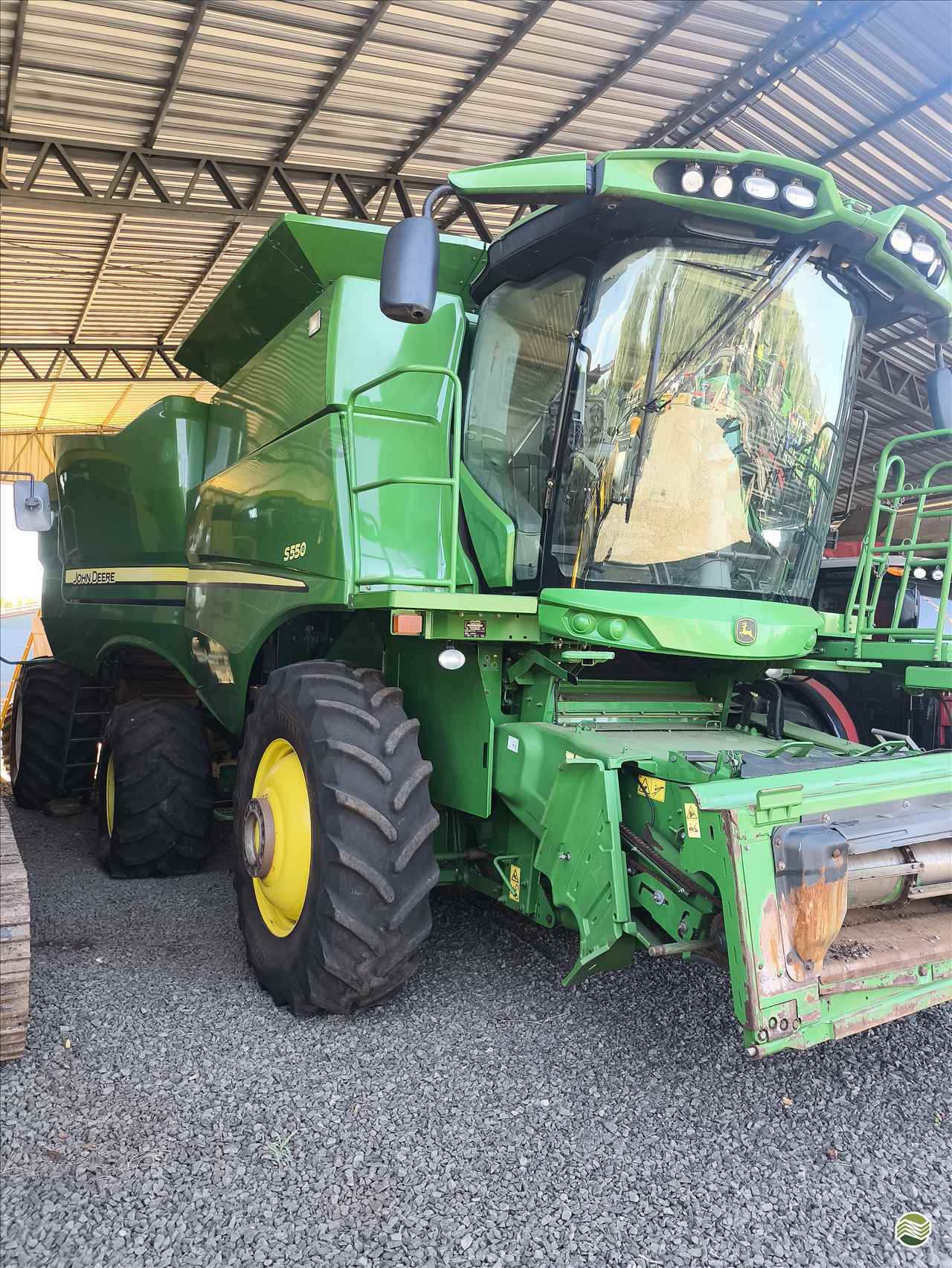 COLHEITADEIRA JOHN DEERE JOHN DEERE S550 Maquinauto Máquinas e Peças SANTA ROSA RIO GRANDE DO SUL RS