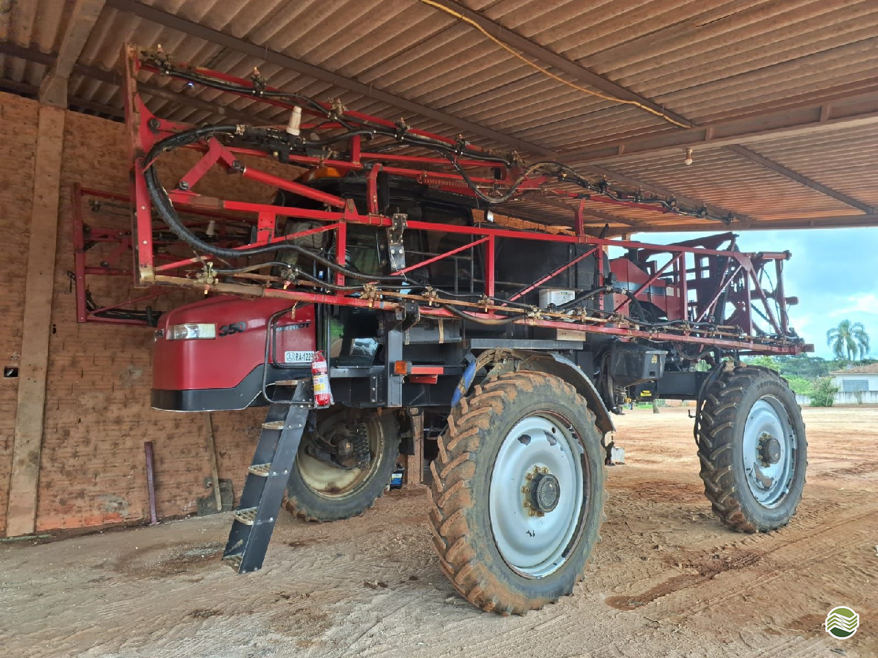 PULVERIZADOR CASE PATRIOT 350 Tração 4x4 Rafael Souza - Tudo Para Fazendas PONTA GROSSA PARANÁ PR