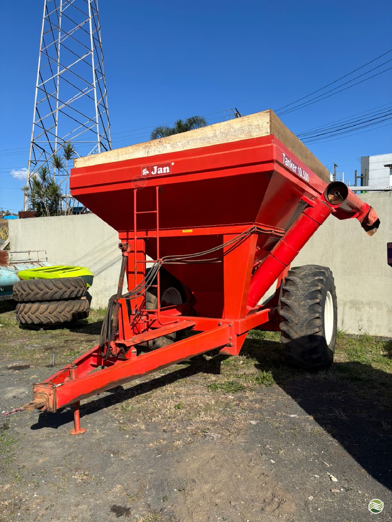 IMPLEMENTOS AGRICOLAS CARRETA BAZUKA GRANELEIRA 10500 Rafael Souza - Tudo Para Fazendas PONTA GROSSA PARANÁ PR