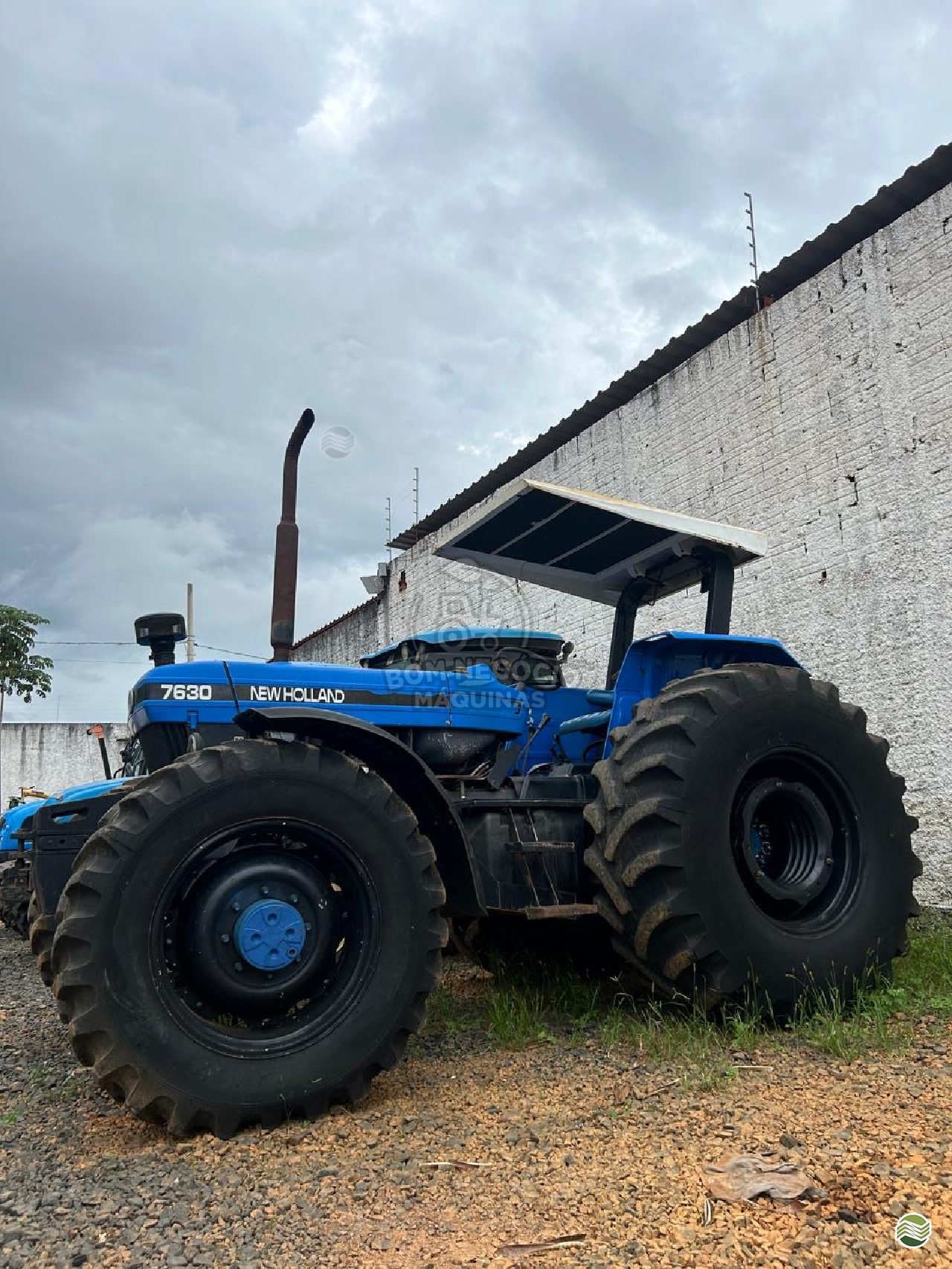 TRATOR NEW HOLLAND NEW 7630 Tração 4x4 Bom Negócio Máquinas MONTE CARMELO MINAS GERAIS MG