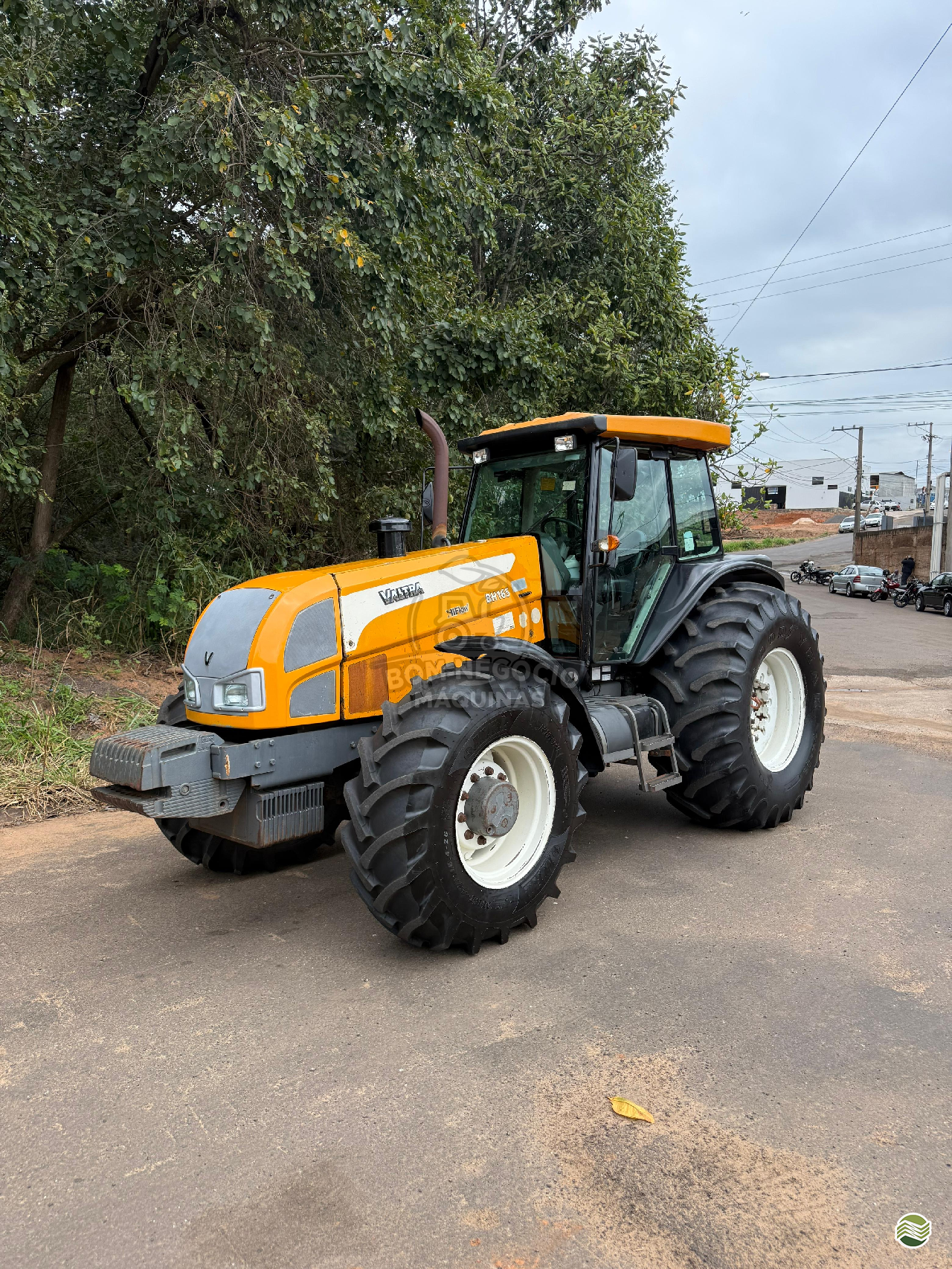 TRATOR VALTRA VALTRA BH 165 Tração 4x4 Bom Negócio Máquinas MONTE CARMELO MINAS GERAIS MG