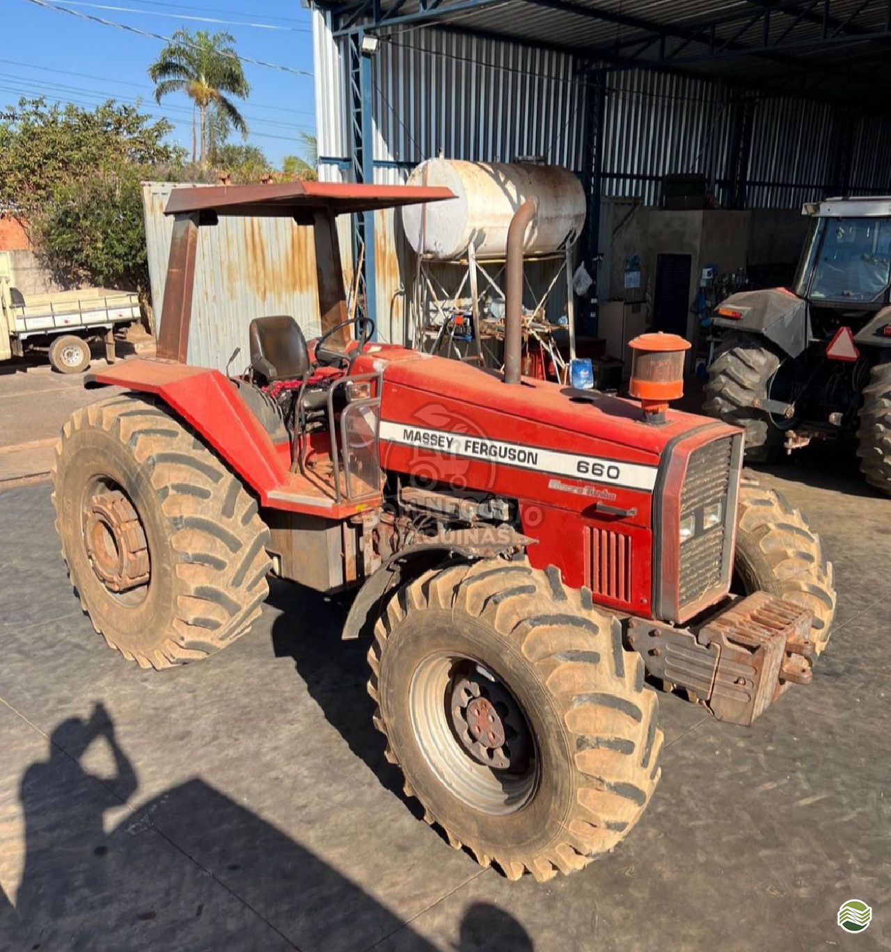 TRATOR MASSEY FERGUSON MF 660 Tração 4x4 Bom Negócio Máquinas MONTE CARMELO MINAS GERAIS MG