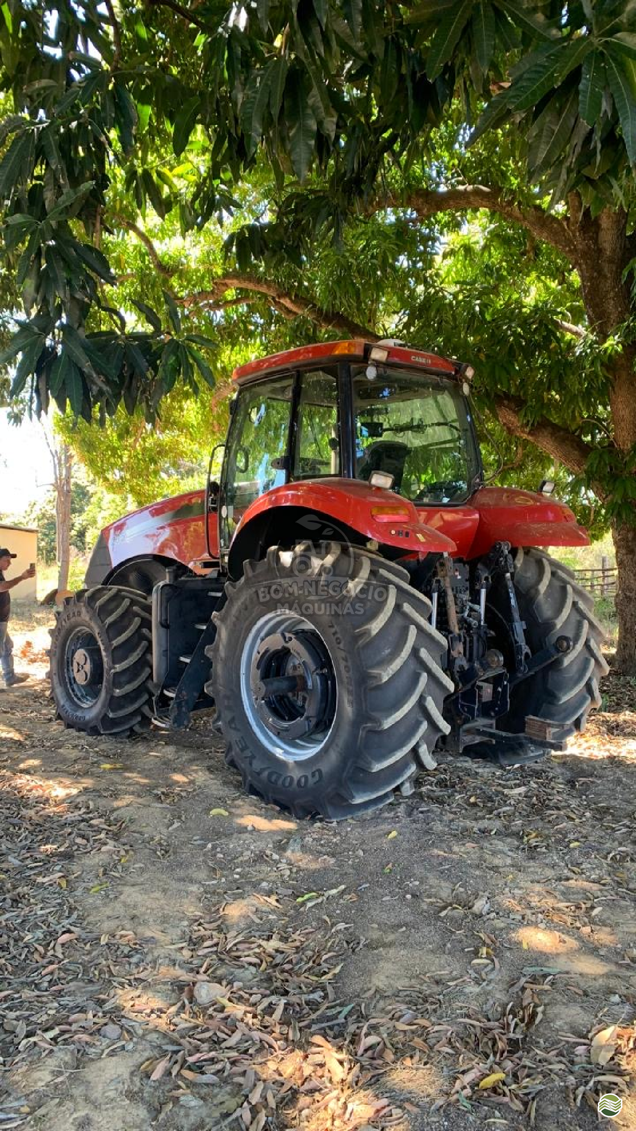 TRATOR CASE MAGNUM 235 Tração 4x4 Bom Negócio Máquinas MONTE CARMELO MINAS GERAIS MG